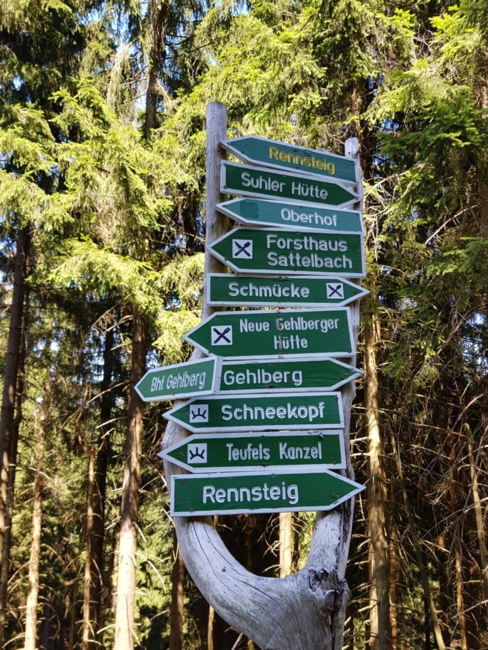 Apartments Und Bistro Zum Glasmacher Gehlberg Zewnętrze zdjęcie