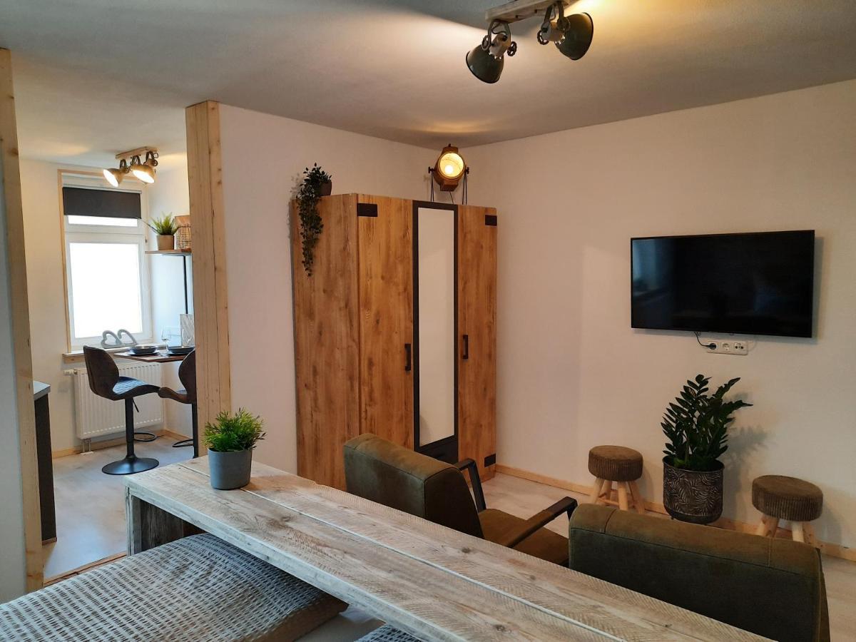 Apartments Und Bistro Zum Glasmacher Gehlberg Zewnętrze zdjęcie